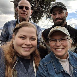 Meet your Posher, Zina